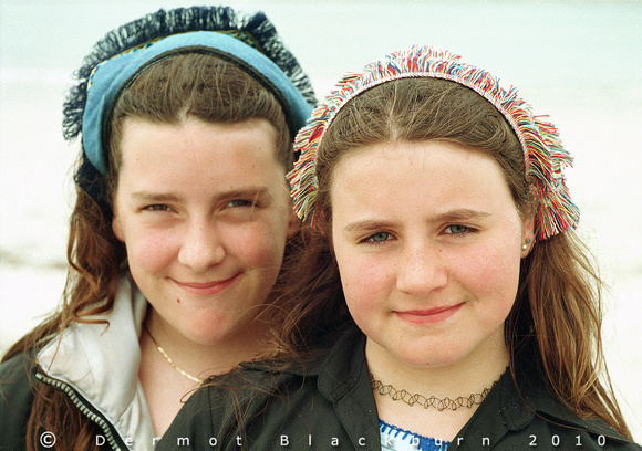 Connemara Girls, Roundstone